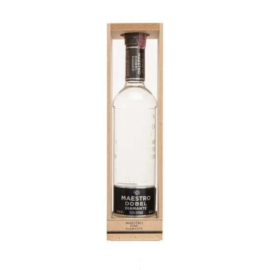 Tequila Mexicana Maestro Dobel Diamante Jose Cuervo 700ML